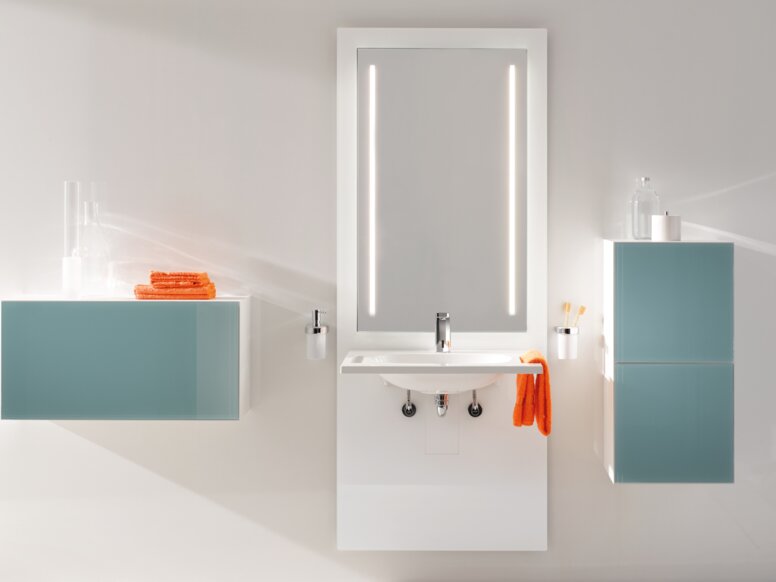 Height-adjustable wash area